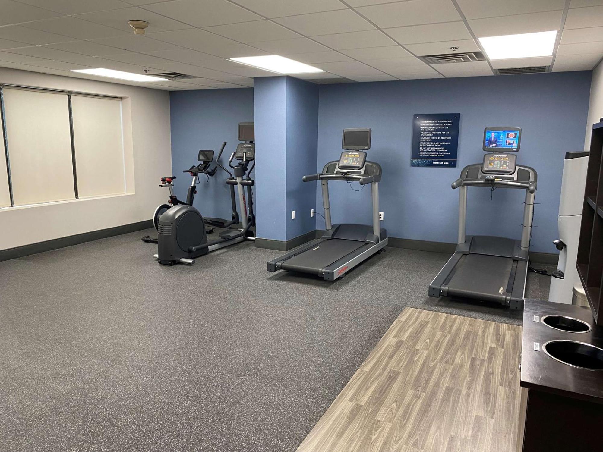 Hampton Inn Ft. Chiswell-Max Meadows Exterior foto
